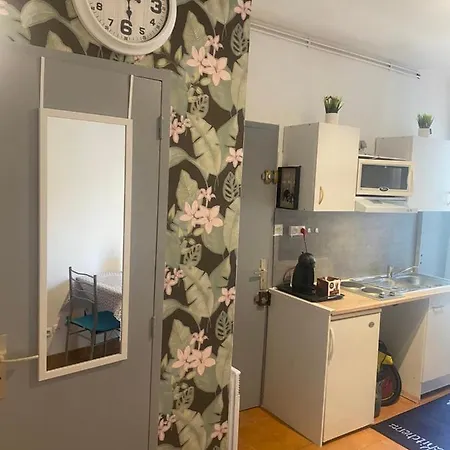 Arago Mediatheque Daire Sète
